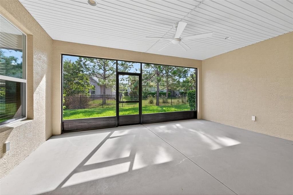 Empty room, Interior, Sun Room