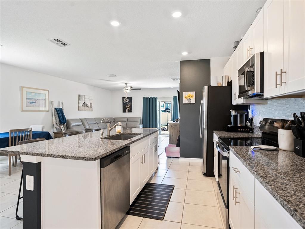 Dining room, Interior, Kitchen, Recessed Lighting
