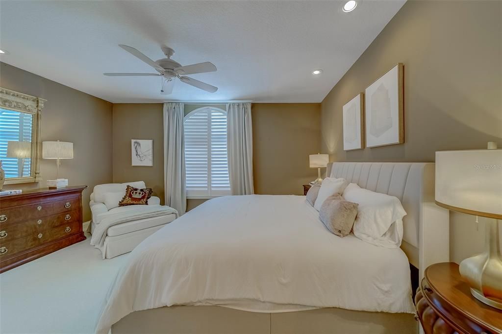 Bedroom, Interior, Recessed Lighting, Water