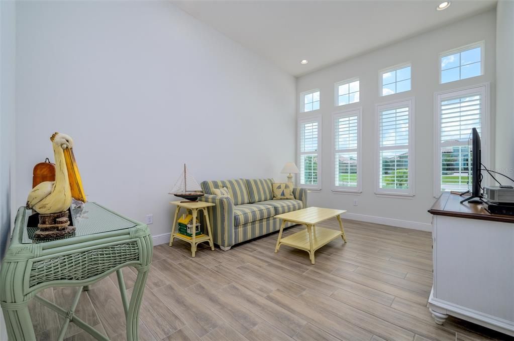 Interior, Recessed Lighting, Wood Texture Flooring