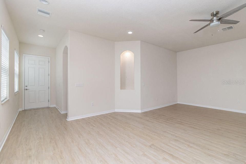 Empty room, Interior, Recessed Lighting, Wood Texture Flooring