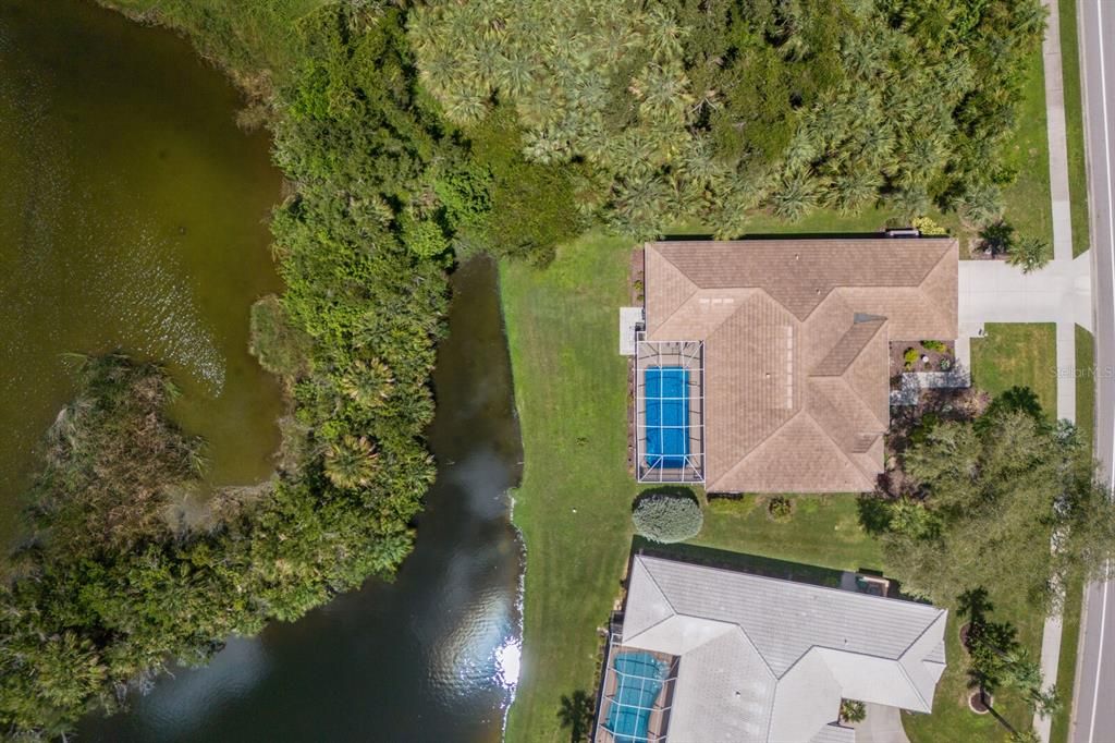 Exterior, Drone