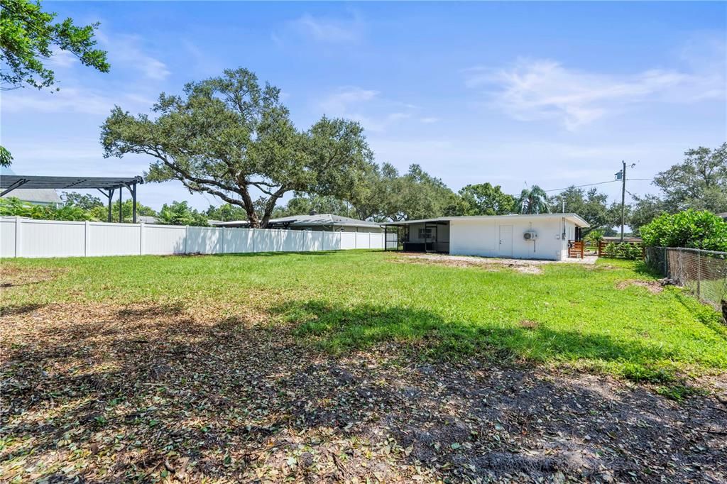 Backyard, Exterior