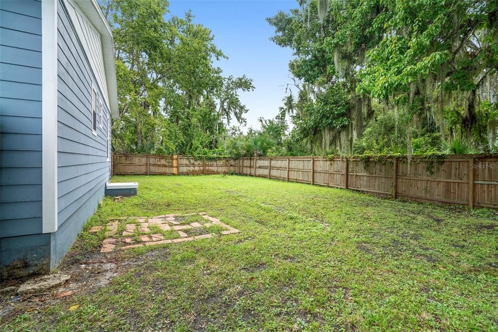 Backyard, Exterior