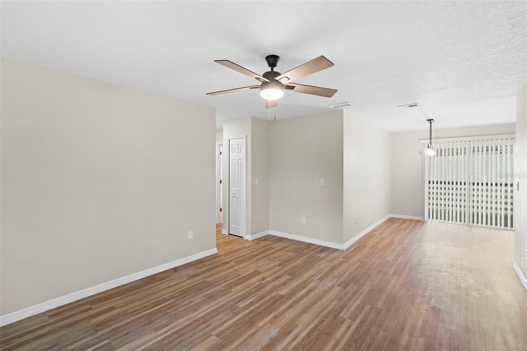 Empty room, Interior, Pendant Lights, Wood Texture Flooring
