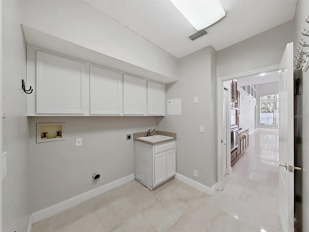 Interior, Washer