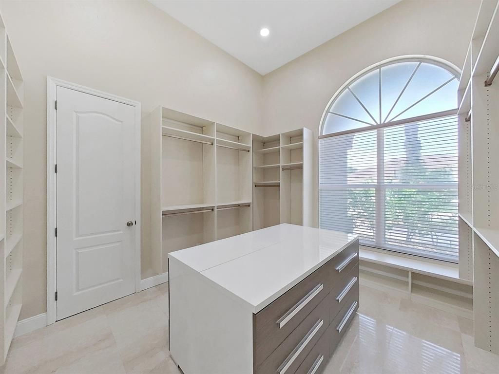 Interior, Recessed Lighting, Walk-in Closets