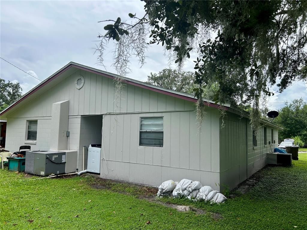 Backyard, Exterior