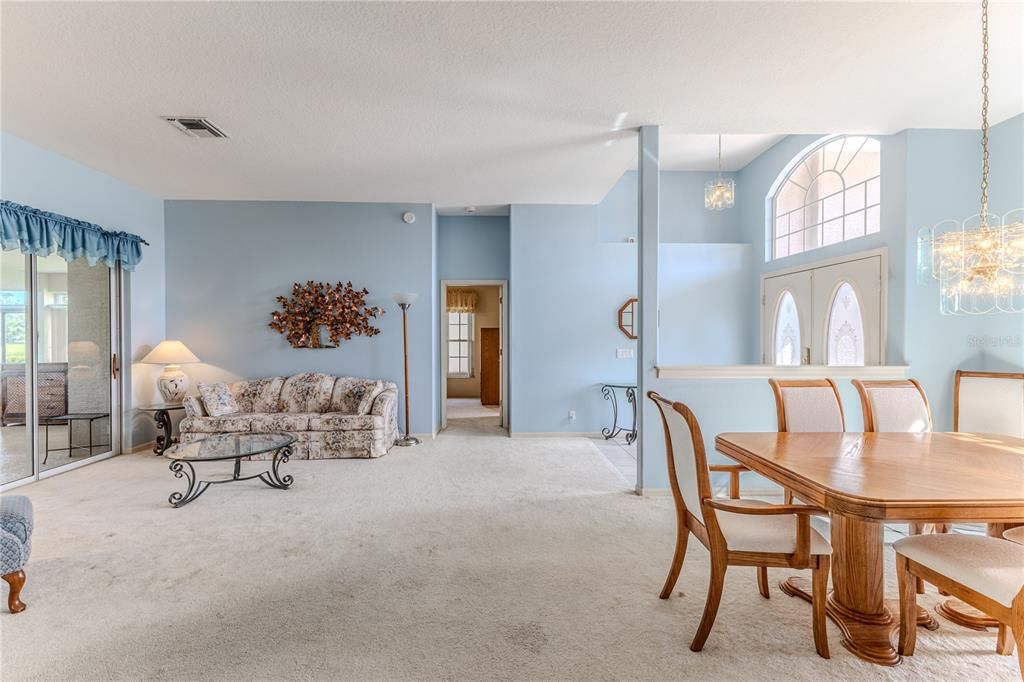 Chandelier, Dining room, Interior, Living room, Pendant Lights