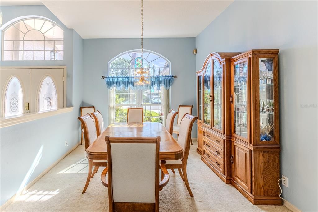 Chandelier, Dining room, Interior, Pendant Lights