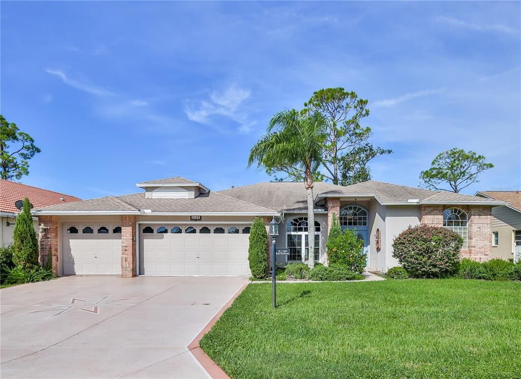 Attached, Exterior, Facade, Brick Facade, Ranch
