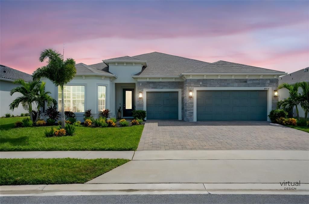 Attached, Exterior, Facade, Ranch