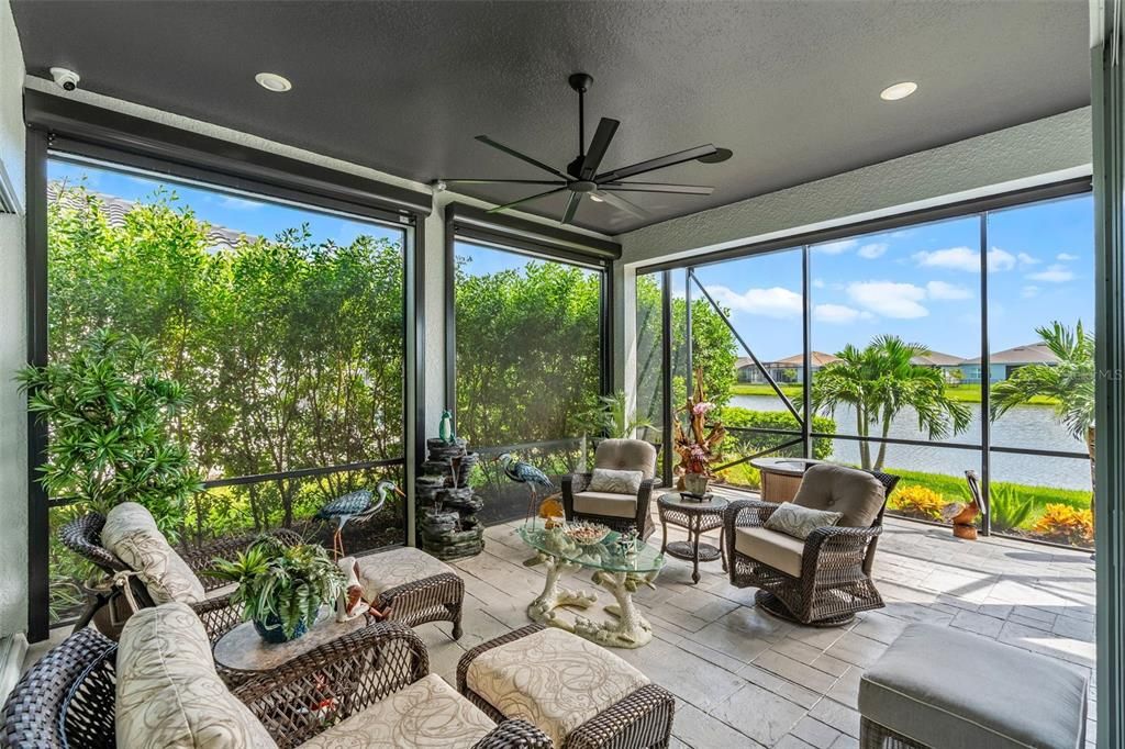 Interior, Living room, Recessed Lighting, Sun Room, Water