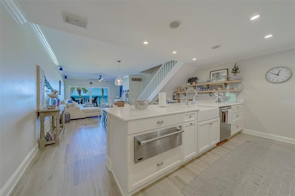 Interior, Kitchen, Living room, Pendant Lights, Recessed Lighting, Water, Wood Texture Flooring