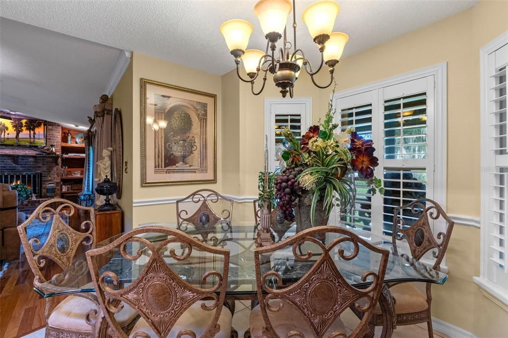 Chandelier, Dining room, Fireplace, Interior, Wood Texture Flooring
