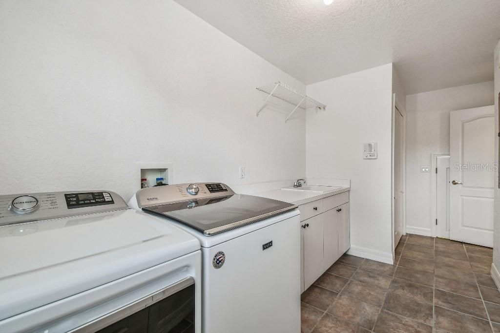 Interior, Washer