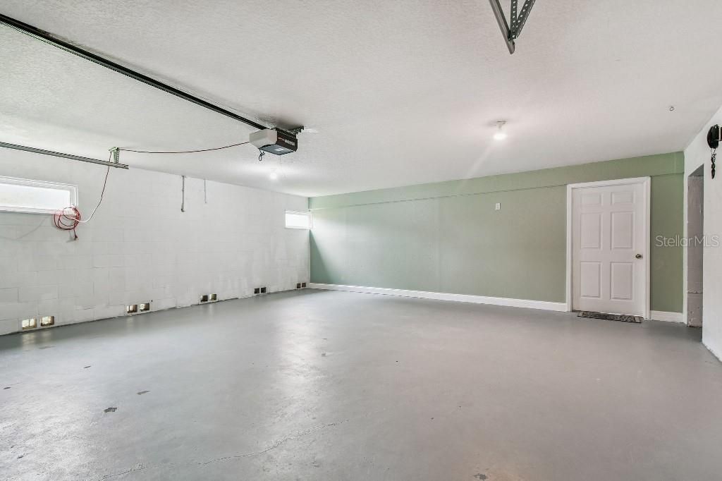 Garage, Interior