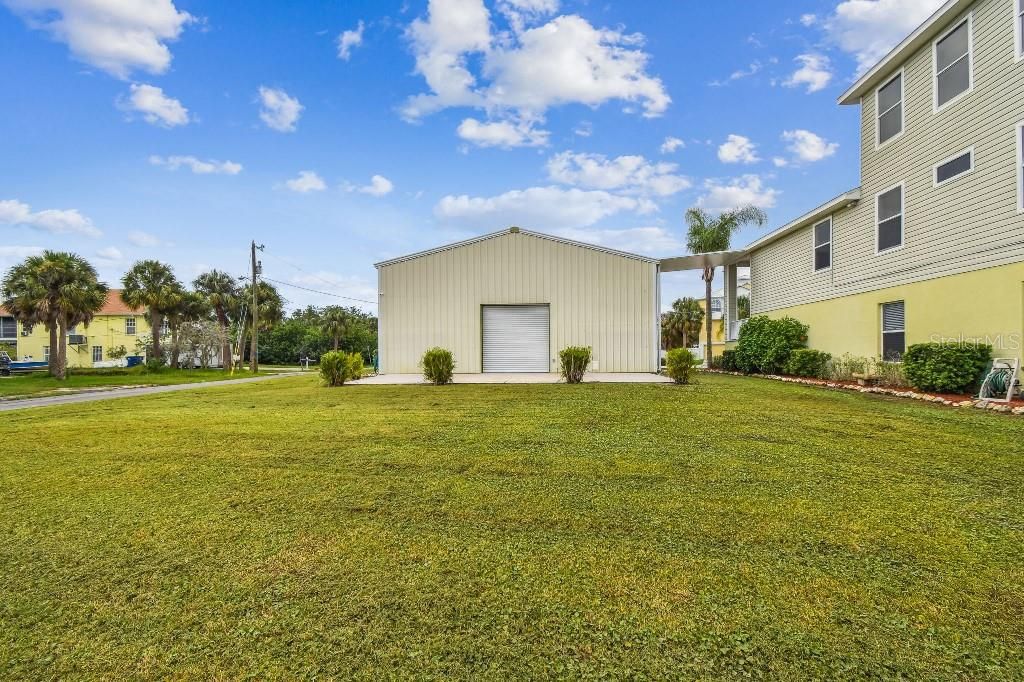 Backyard, Detached Garage, Exterior