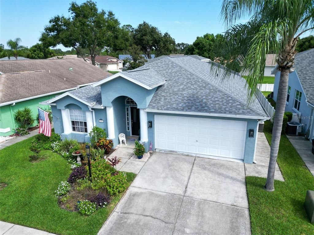 Attached, Exterior, Facade, Ranch