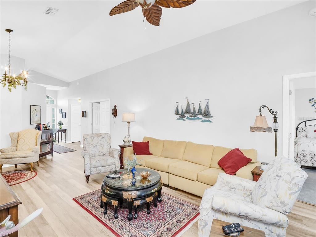 Chandelier, Interior, Living room, Pendant Lights, Wood Texture Flooring