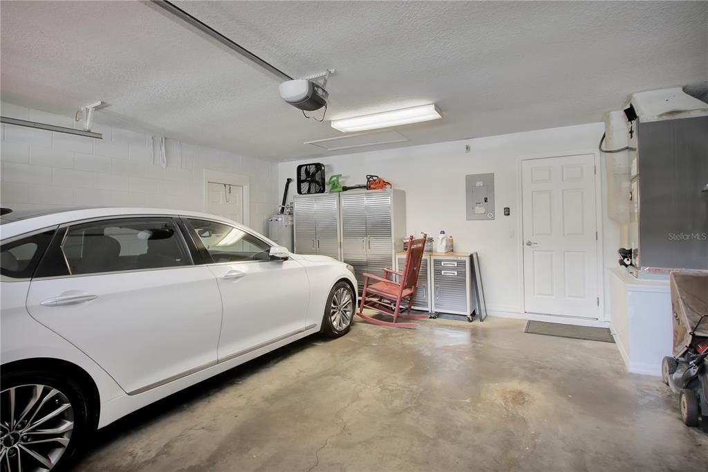 Garage, Interior