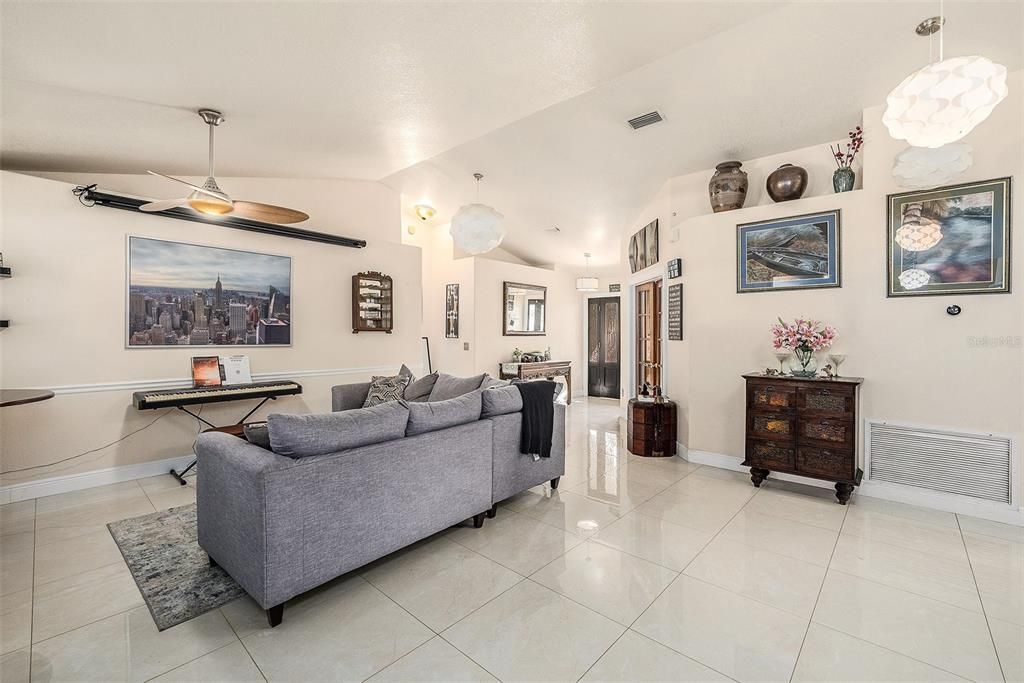 Interior, Living room, Pendant Lights