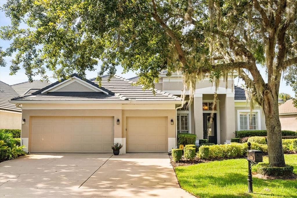 Attached, Exterior, Facade, Ranch