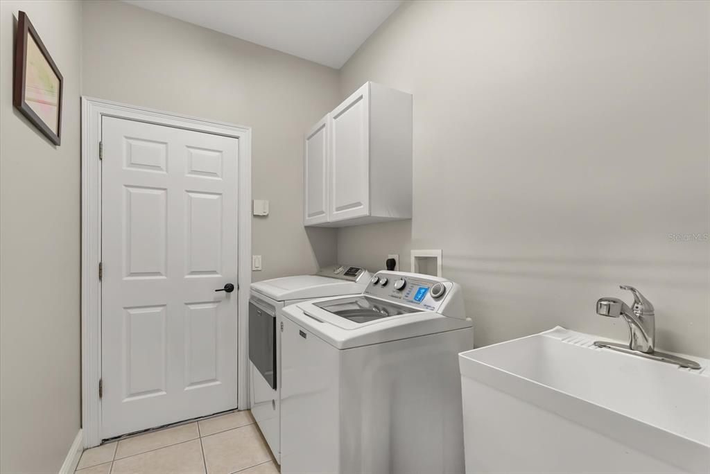 Interior, Washer