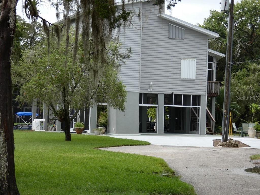 Backyard, Exterior