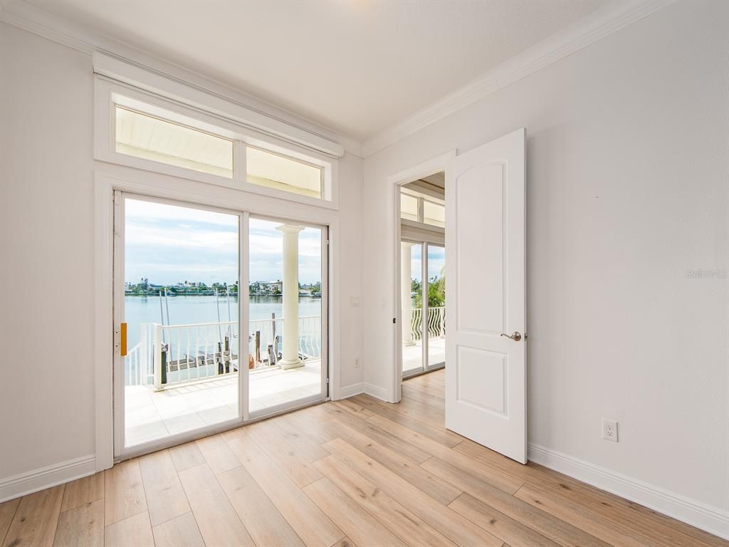 Empty room, Interior, Water, Wood Texture Flooring
