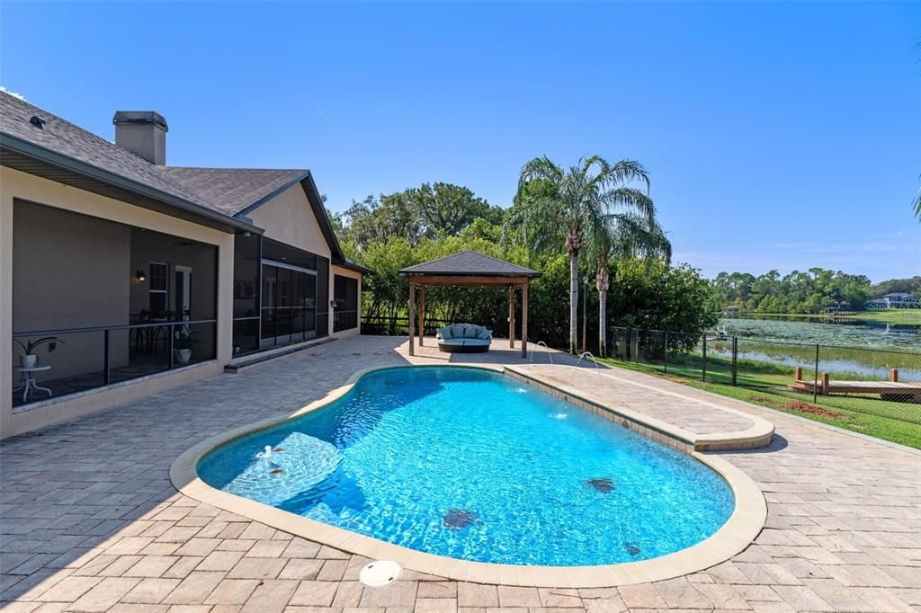 Exterior, Pool, Water