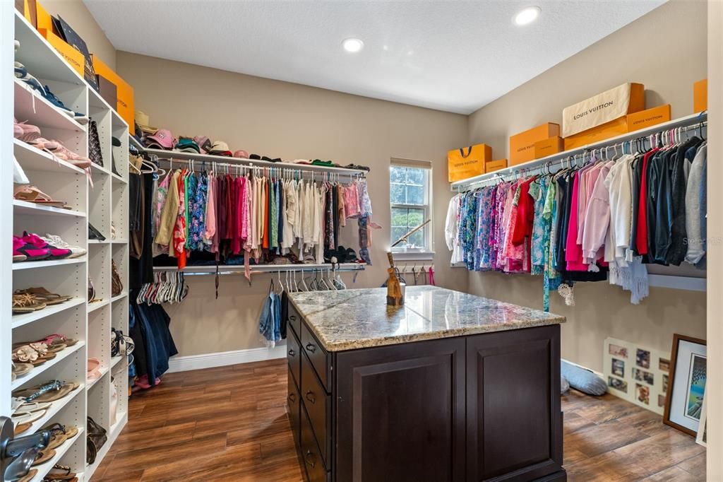 Interior, Recessed Lighting, Walk-in Closets, Wood Texture Flooring