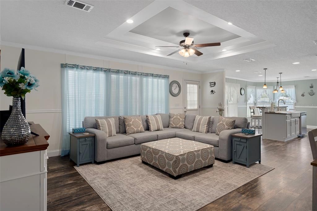 Interior, Kitchen, Living room, Pendant Lights, Recessed Lighting, Wood Texture Flooring