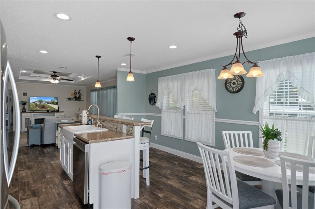 Dining room, Interior, Kitchen, Pendant Lights, Recessed Lighting, Wood Texture Flooring