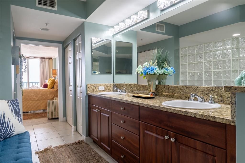 Bathroom, Dual Sink Vanities, Interior