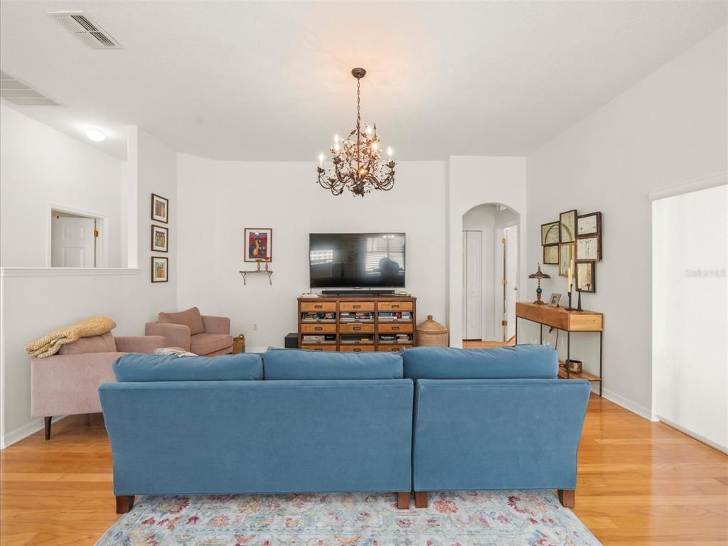Chandelier, Interior, Living room, Recessed Lighting, Wood Texture Flooring