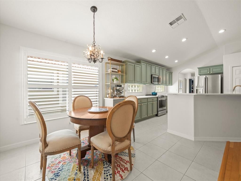 Chandelier, Dining room, Interior, Kitchen, Recessed Lighting