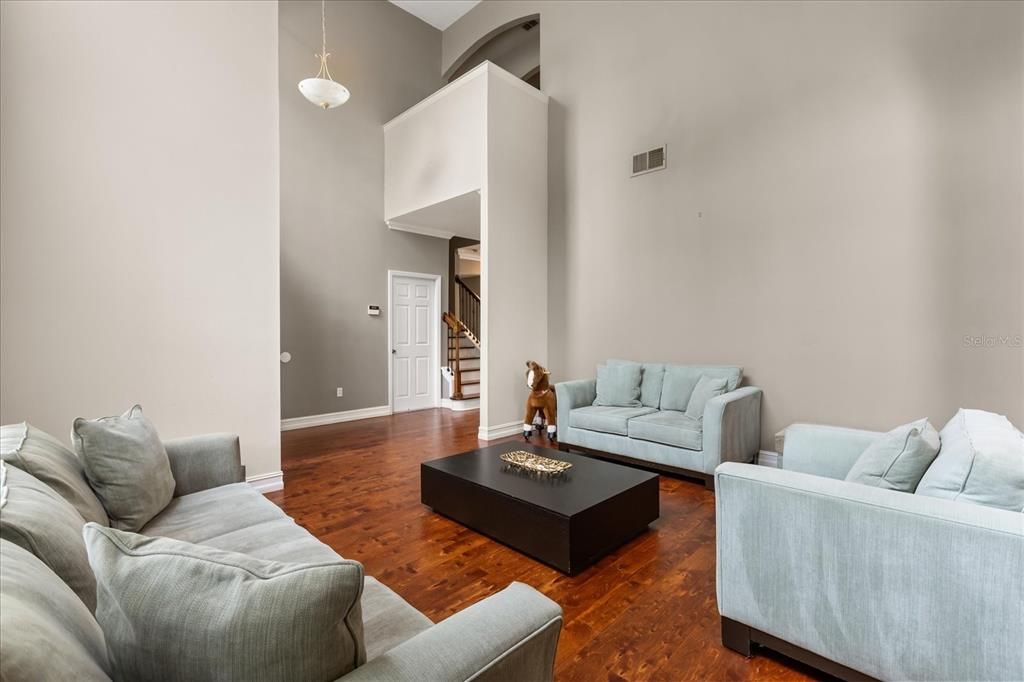 Interior, Living room, Pendant Lights, Wood Texture Flooring