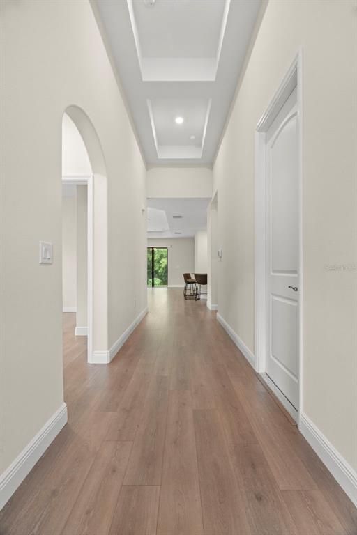 Interior, Recessed Lighting, Wood Texture Flooring