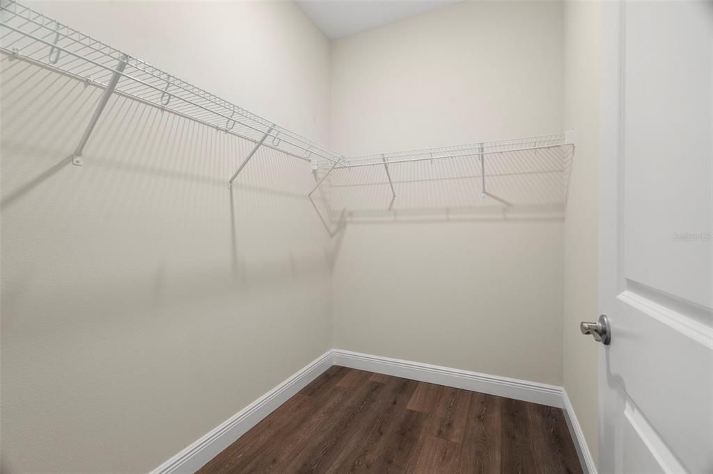 Interior, Walk-in Closets, Wood Texture Flooring