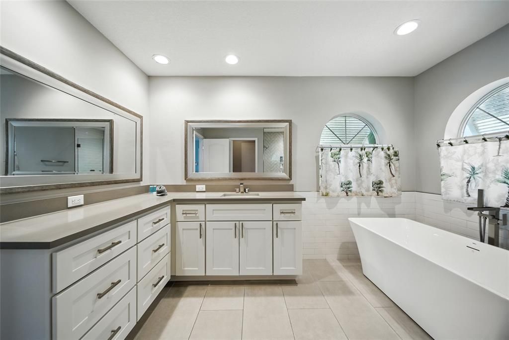 Bathroom, Dual Sink Vanities, Free Standing Baths, Interior, Recessed Lighting