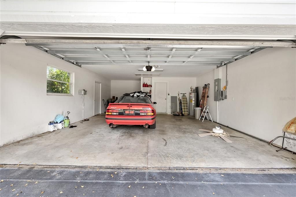 Garage, Interior