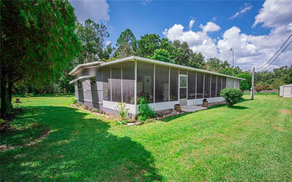 Backyard, Exterior