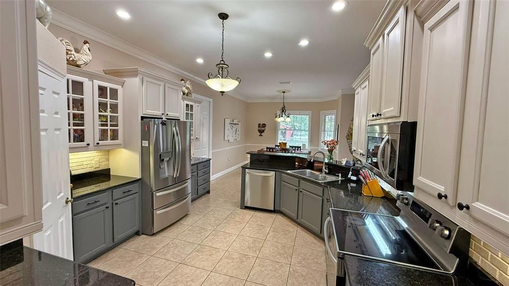Interior, Kitchen, Pendant Lights, Recessed Lighting, Stainless Steel Appliances