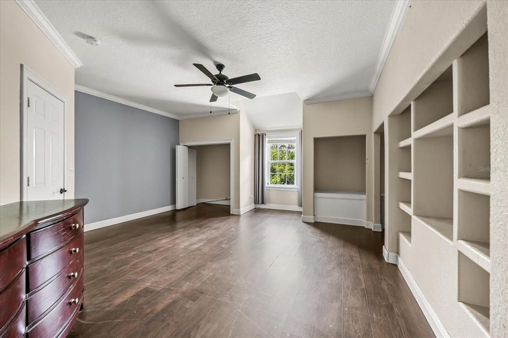 Empty room, Interior, Walk-in Closets, Wood Texture Flooring