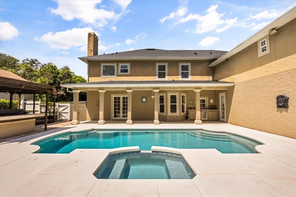 Exterior, Pool