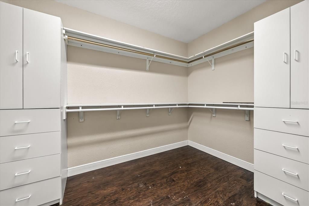 Interior, Walk-in Closets, Wood Texture Flooring