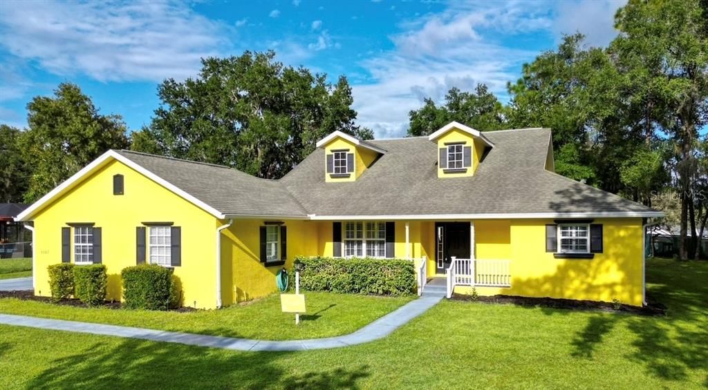 Backyard, Exterior, Facade, Ranch