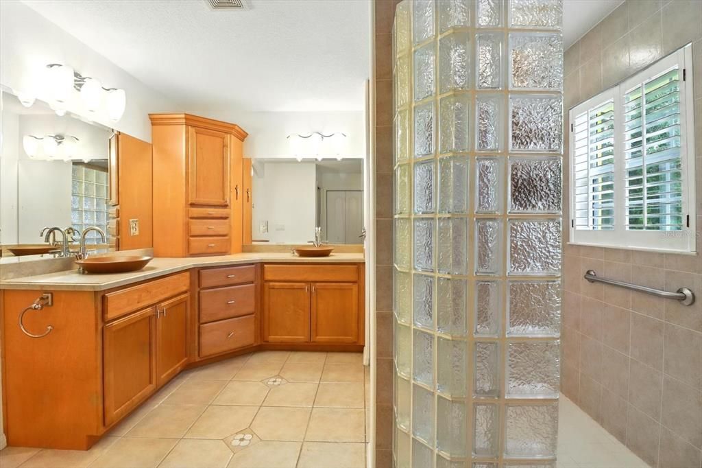 Bathroom, Dual Sink Vanities, Interior, Tile Countertops