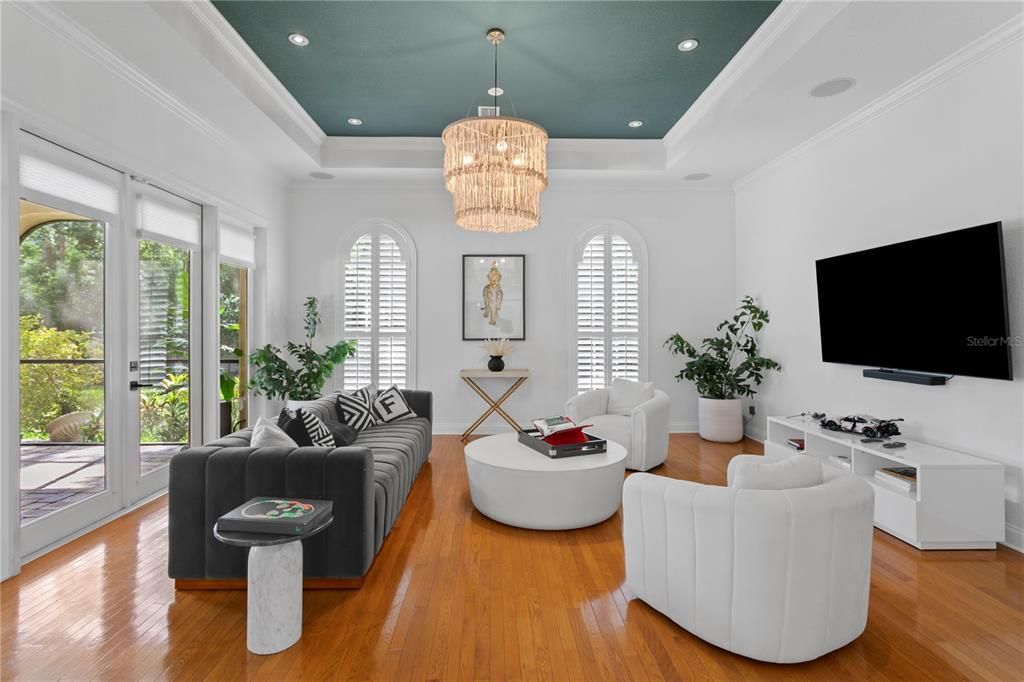Chandelier, Interior, Living room, Recessed Lighting, Wood Texture Flooring
